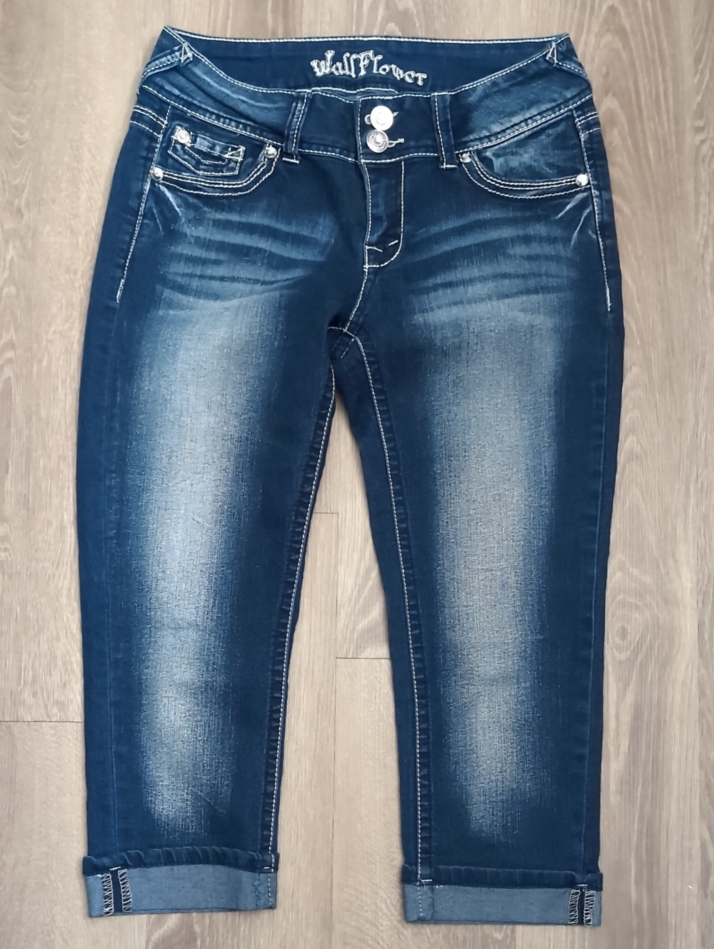 Wallflower Capri Jeans